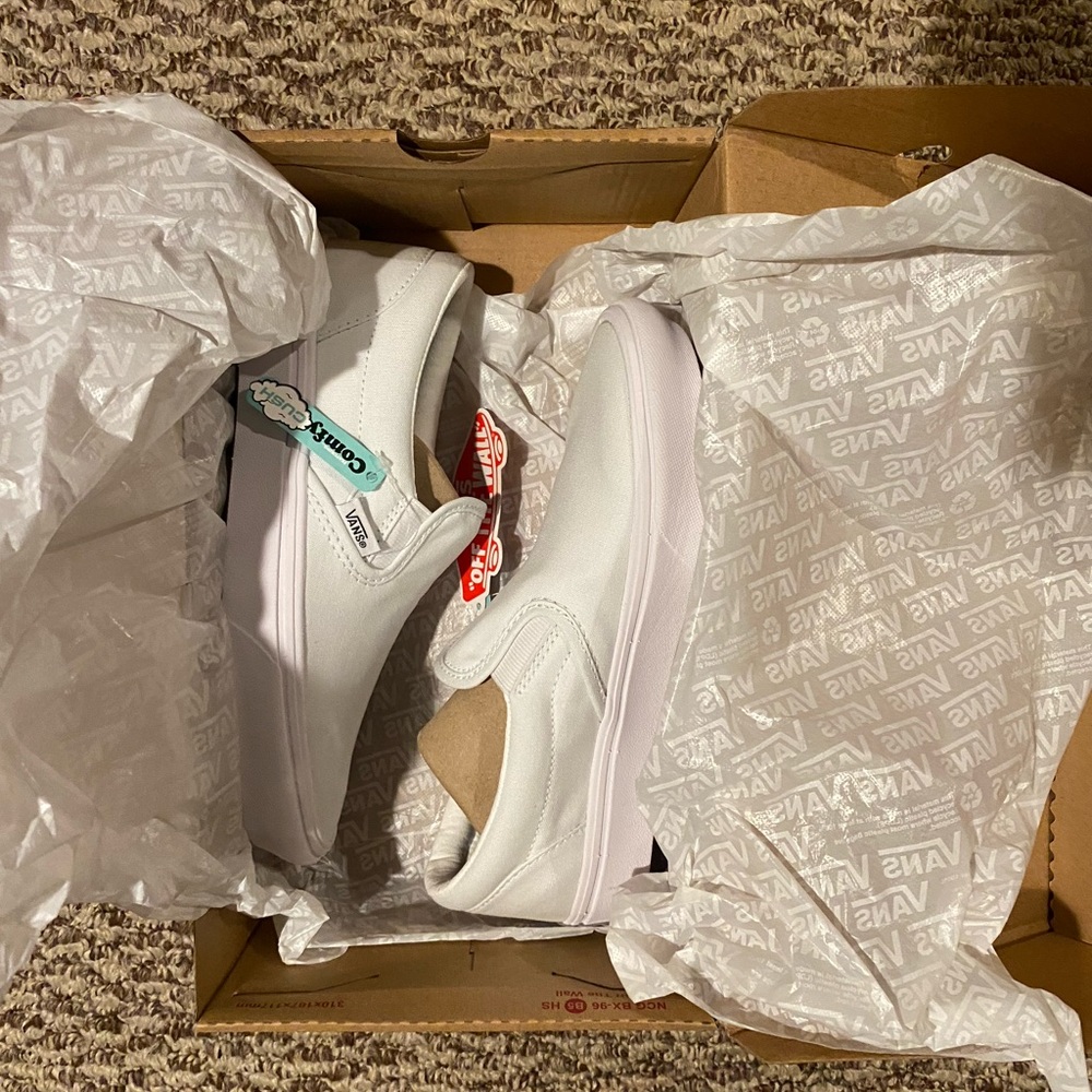 White Vans ComfyCush Slip-on shoes